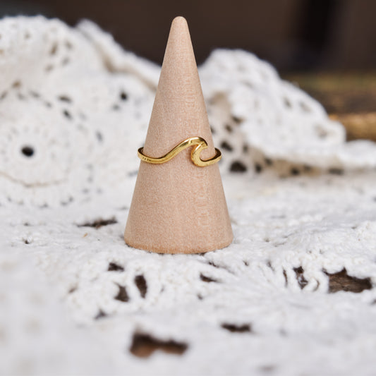 Gold Wave ring