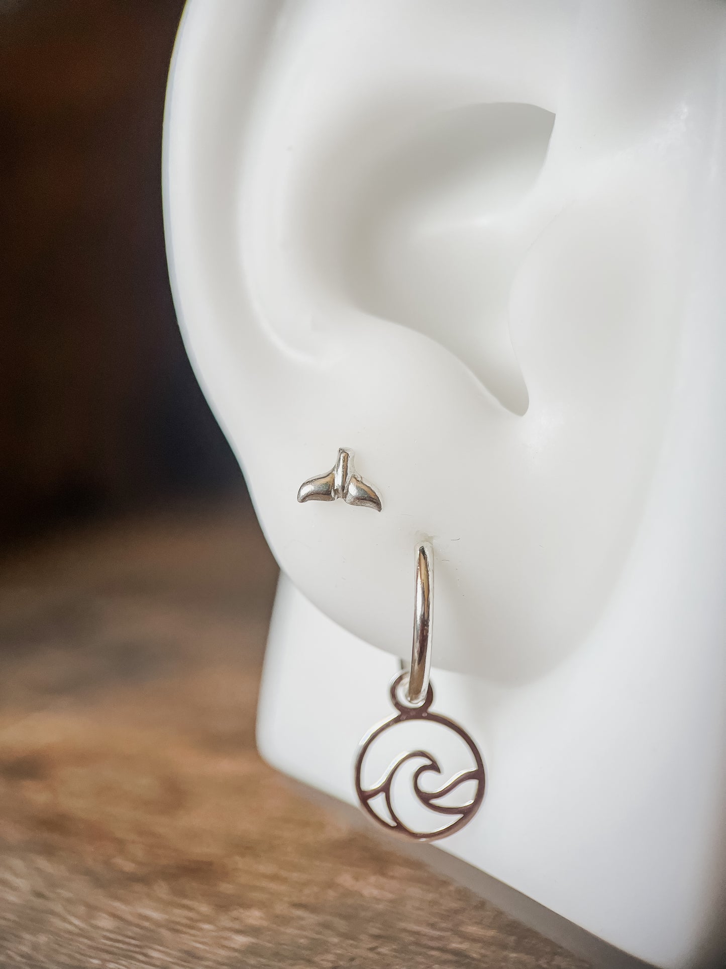 Whale's tail studs