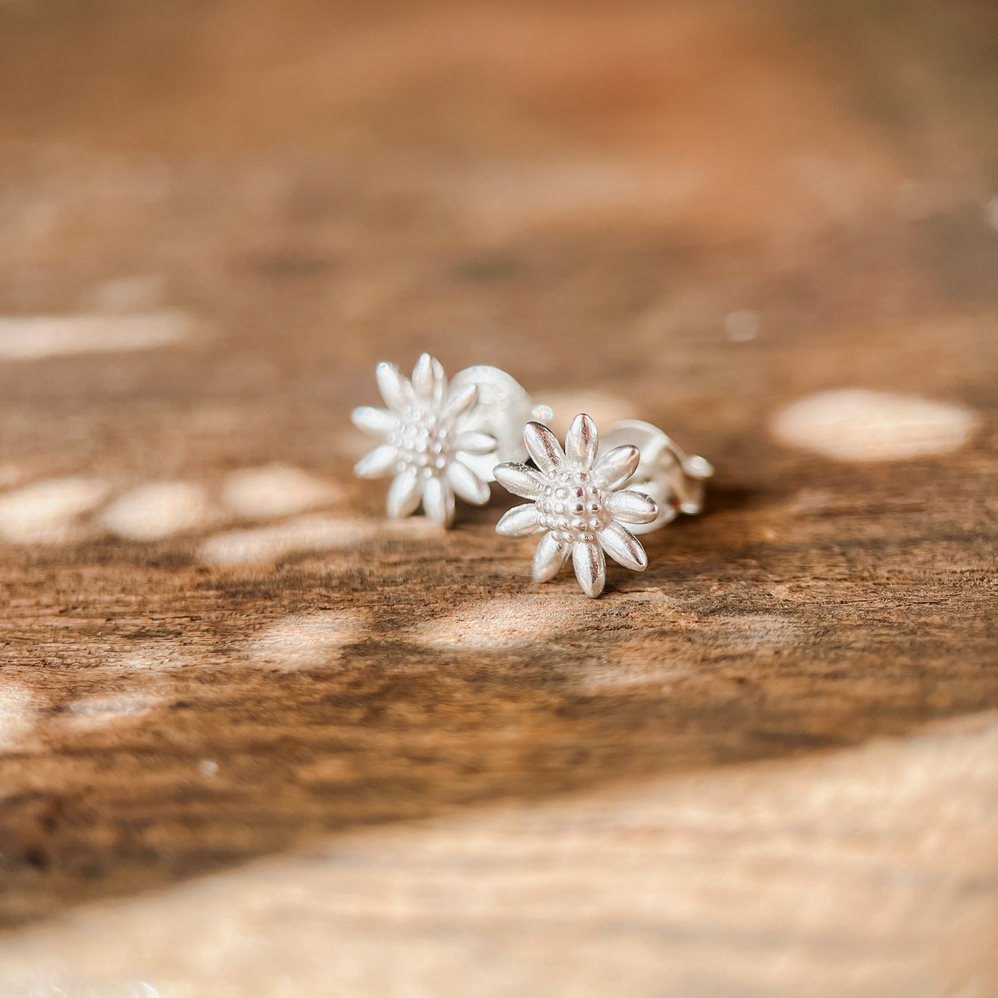 Sunflower studs