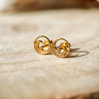 Gold Surf studs